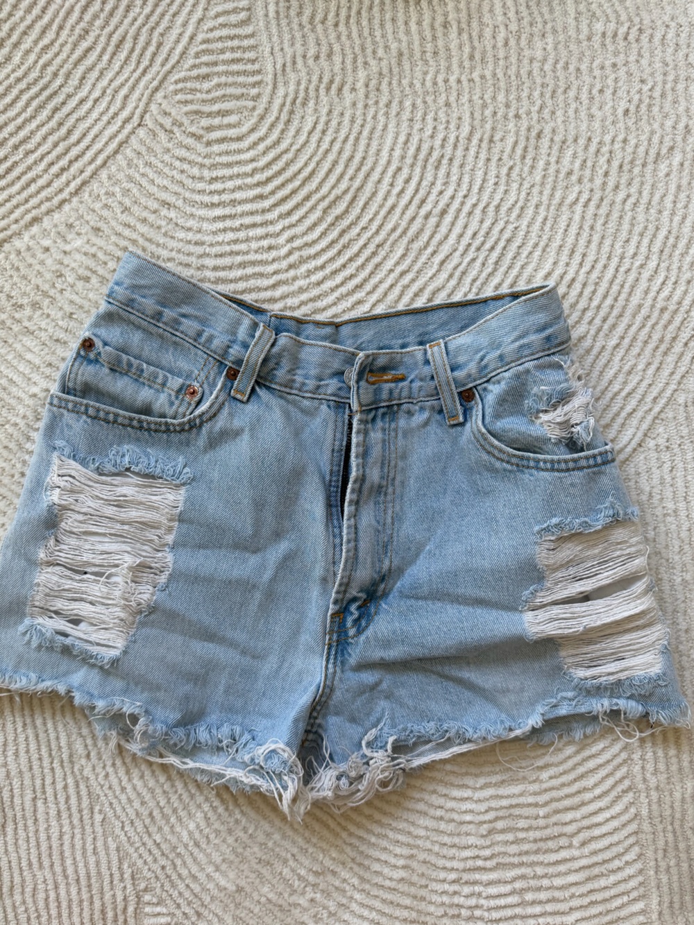 Vintage Levi Thrasher Jean Shorts - 26 / Light Wash